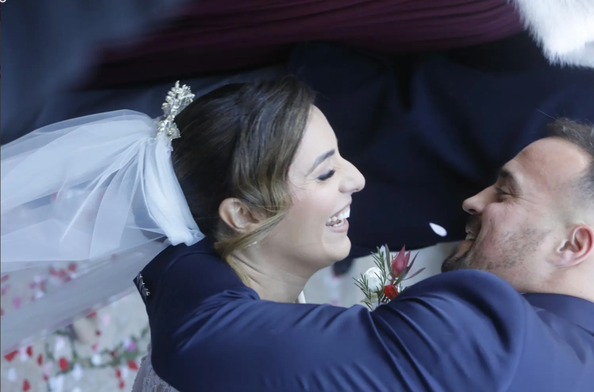 Rita Matias e Hélio Filipe casam-se na igreja dos avós: tradição, fé e família no coração do Seixal