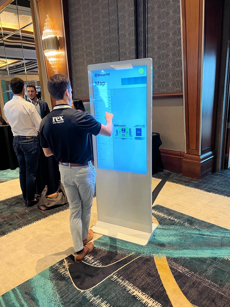 touchscreen kiosk trade show