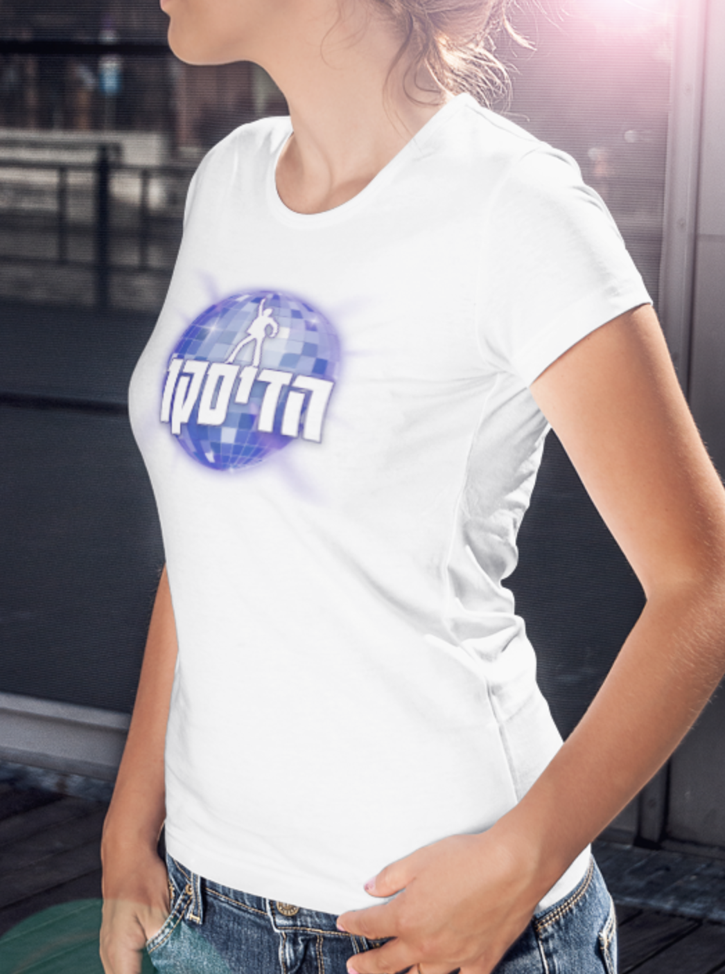 חולצה קצרה צווארון עגול - נשים