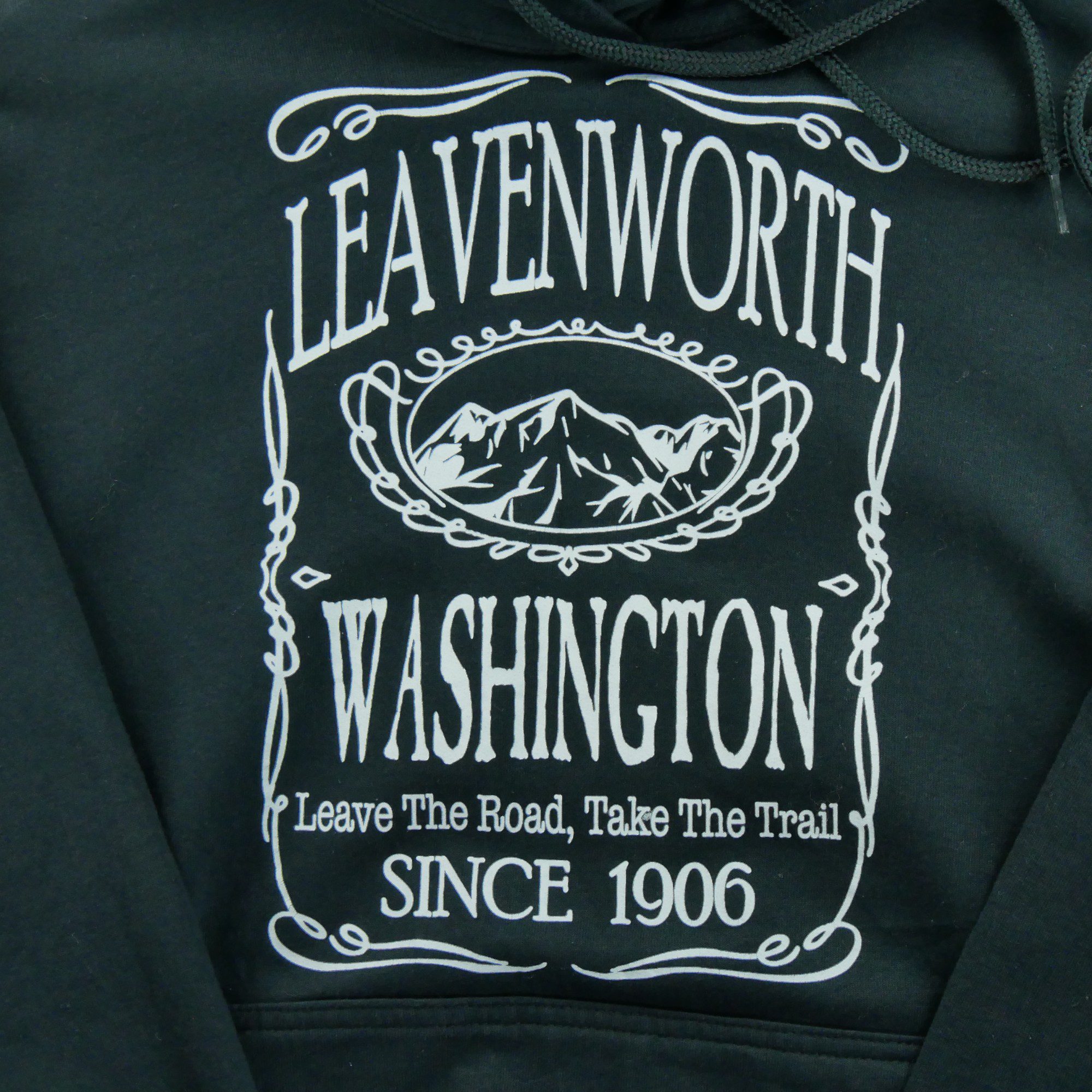 Sweat à capuche Leavenworth Washington 3