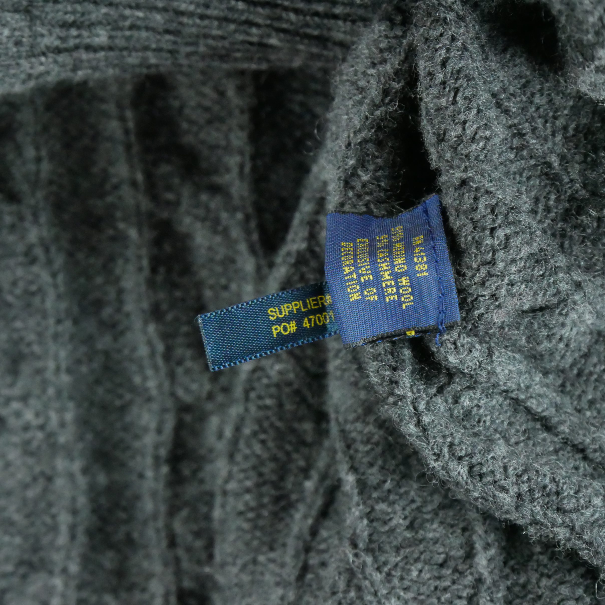 Pull Femme  en maille torsadée 7