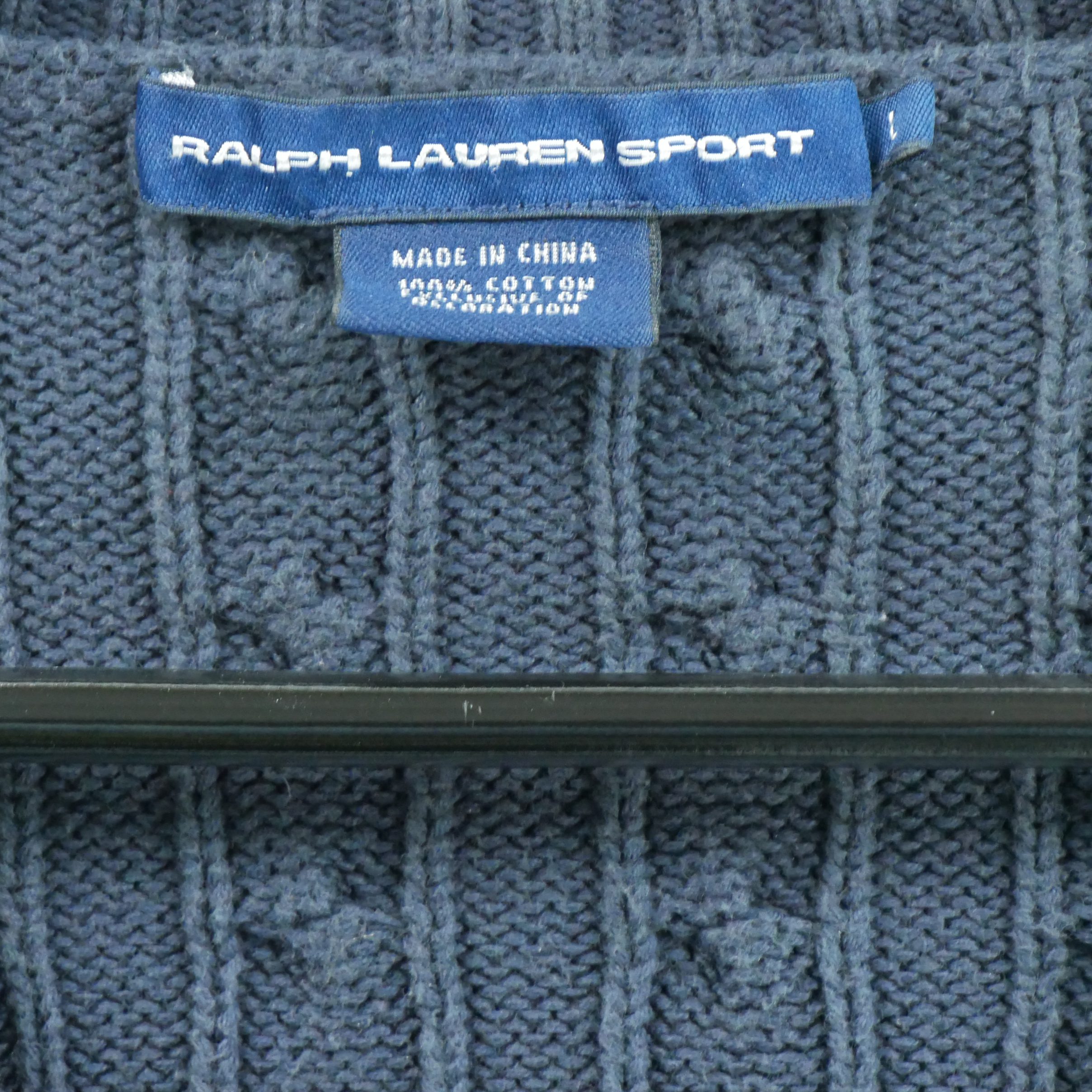 Pull Femme  en maille torsadée 7