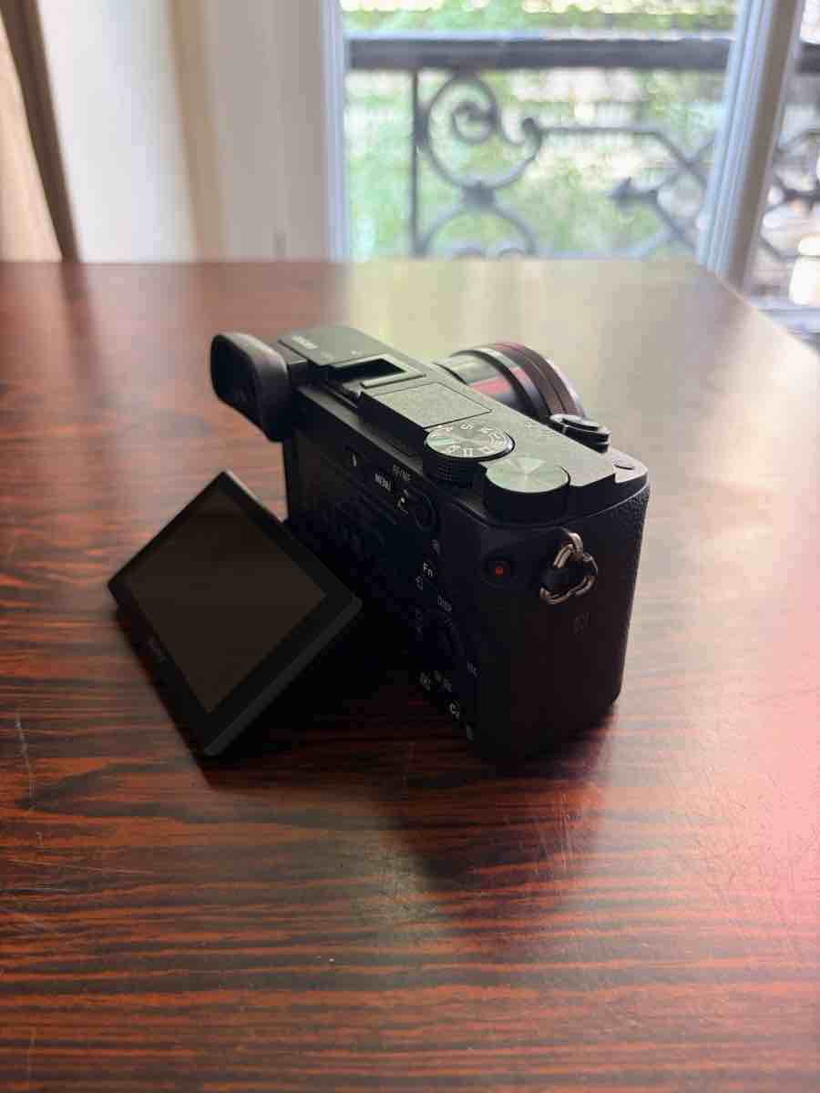 Sony A6300 + Objectif et garantie 2