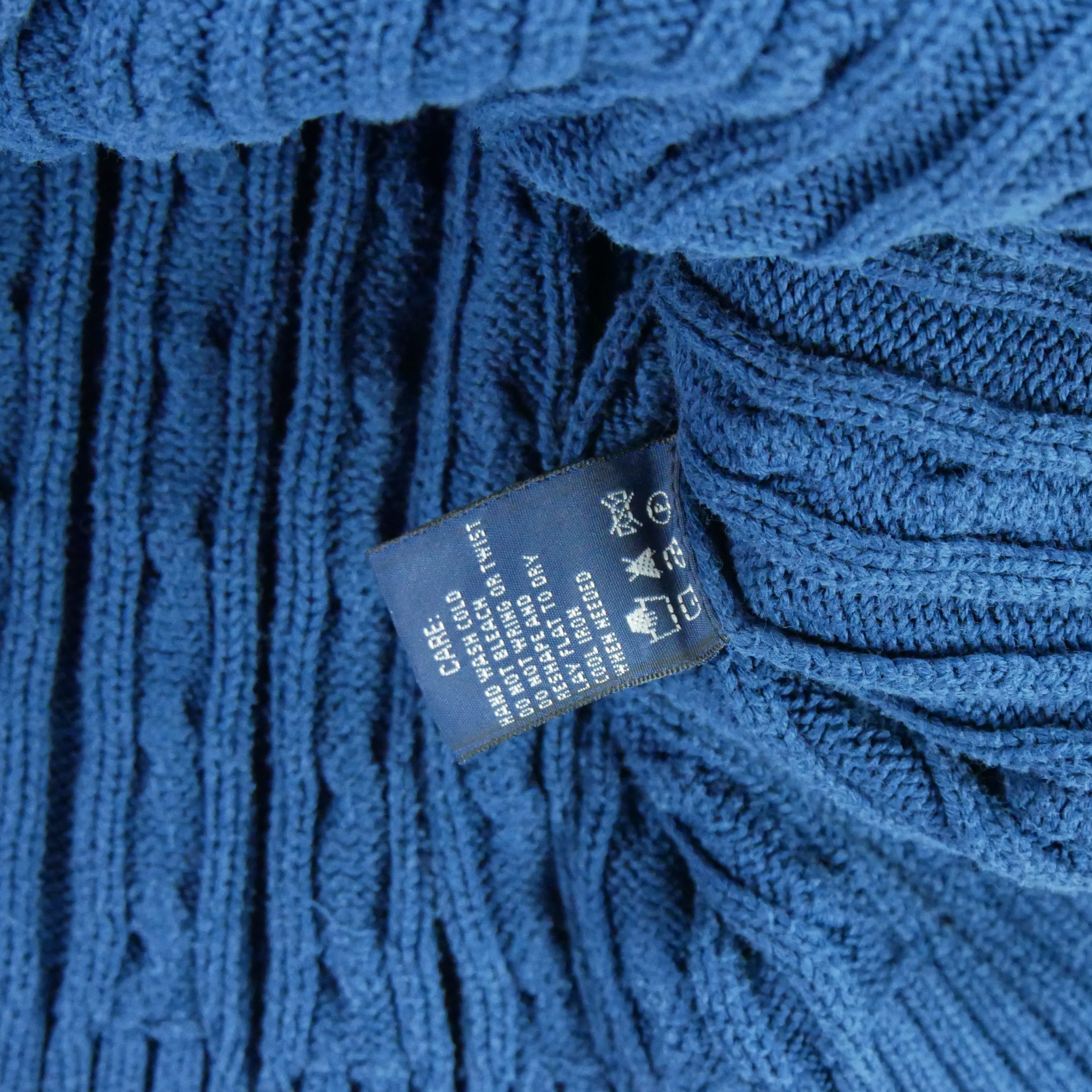 Pull Femme  en maille torsadée 7