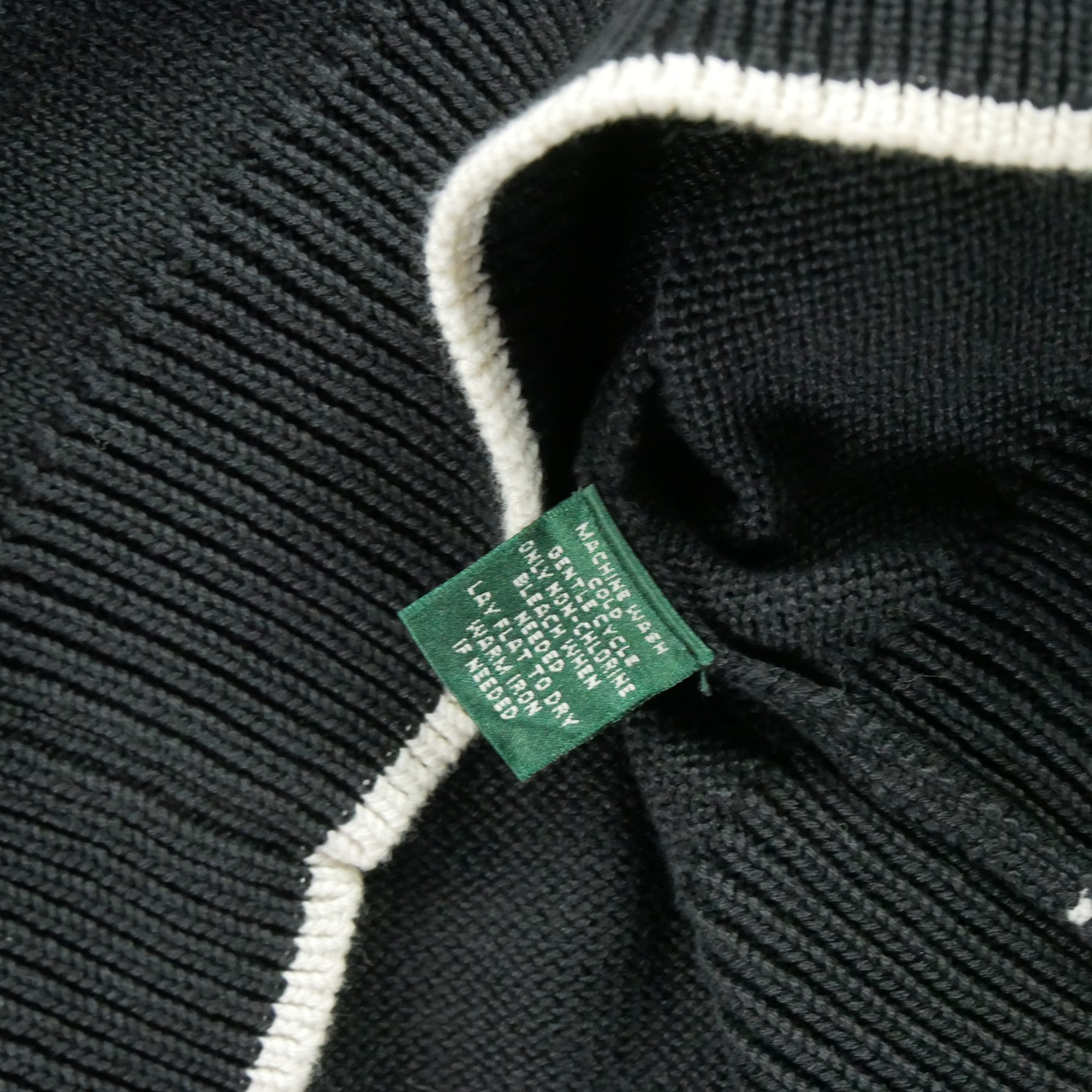 Pull Femme  Noir 10