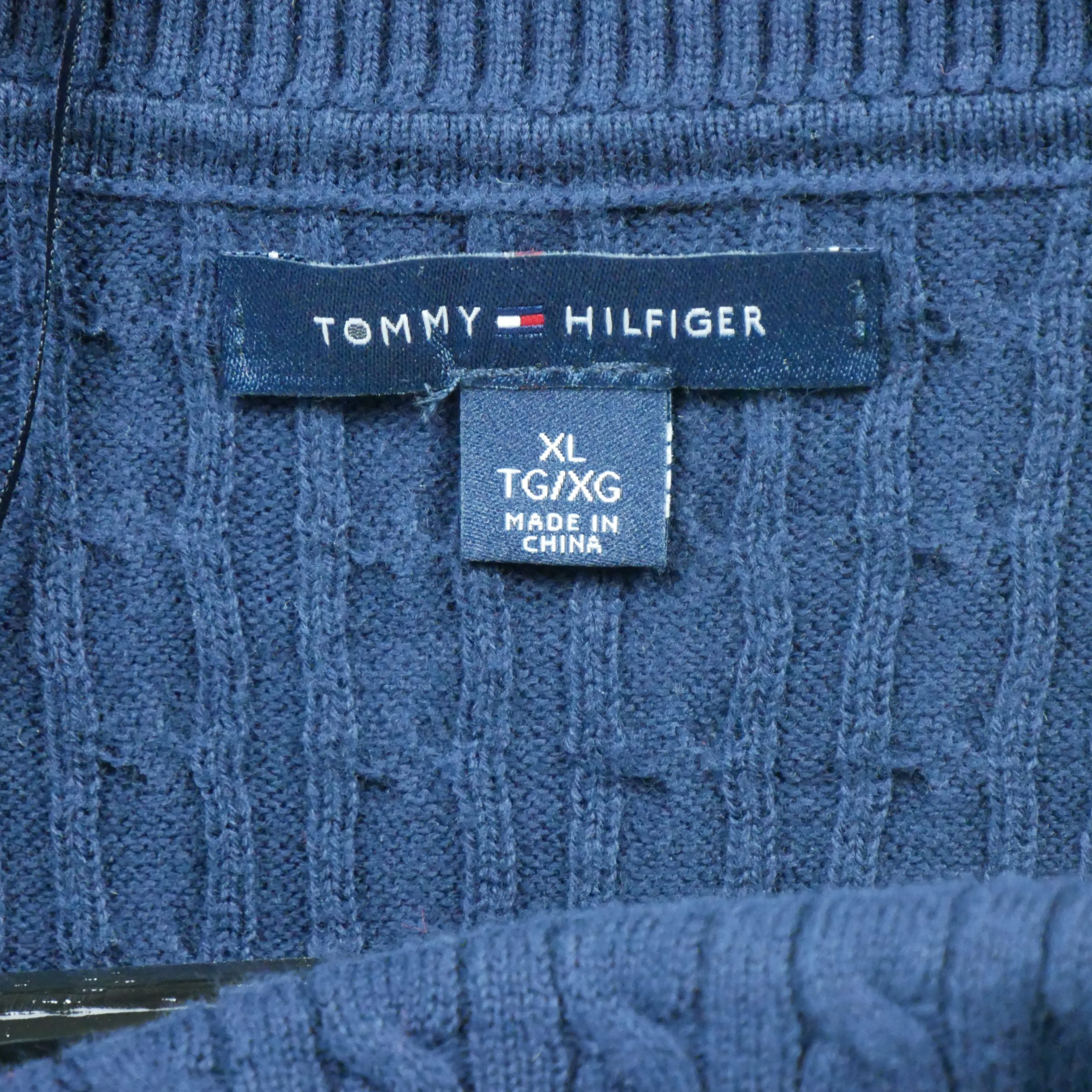 Pull Femme  en maille torsadée 4