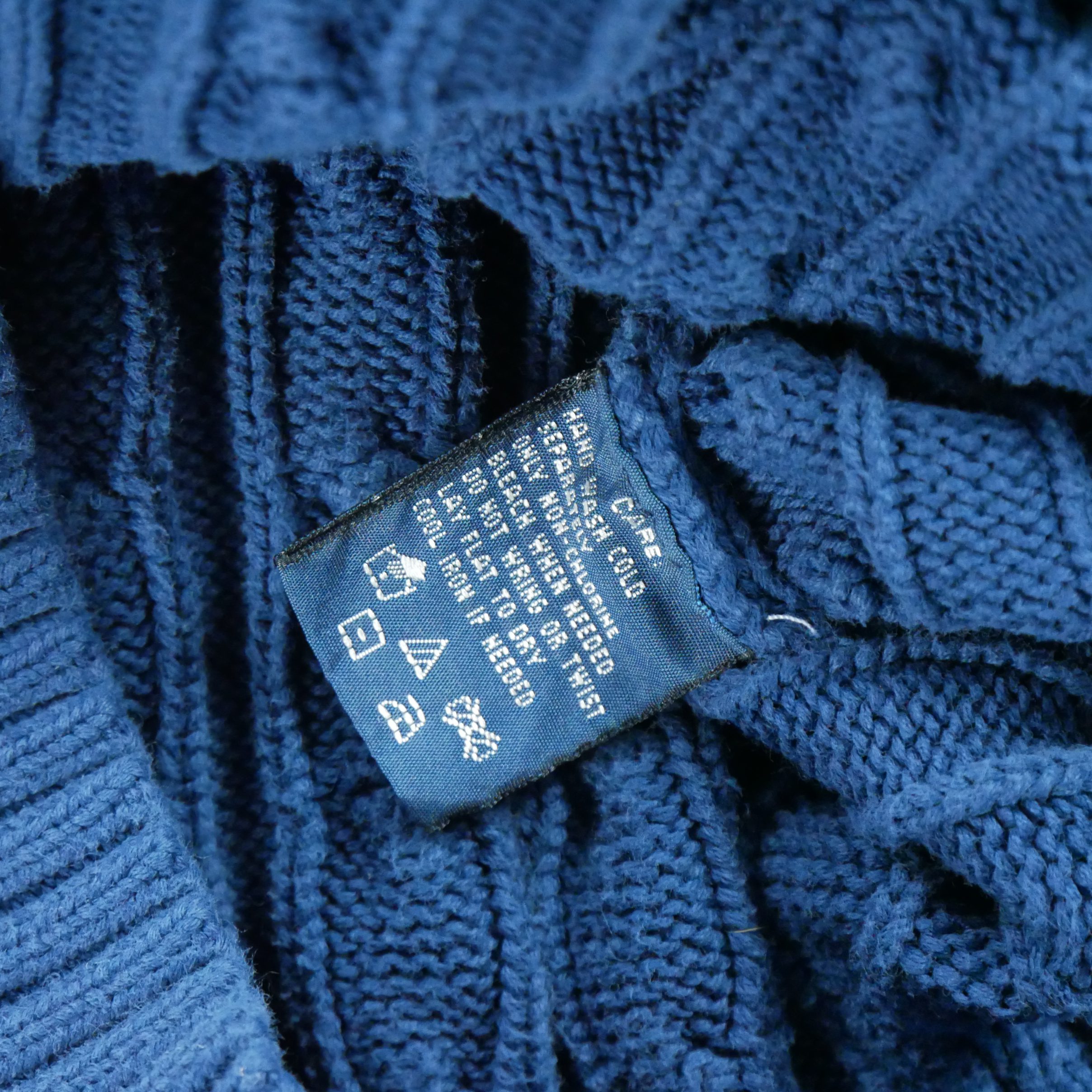 Pull Femme  en maille torsadée Marine 5