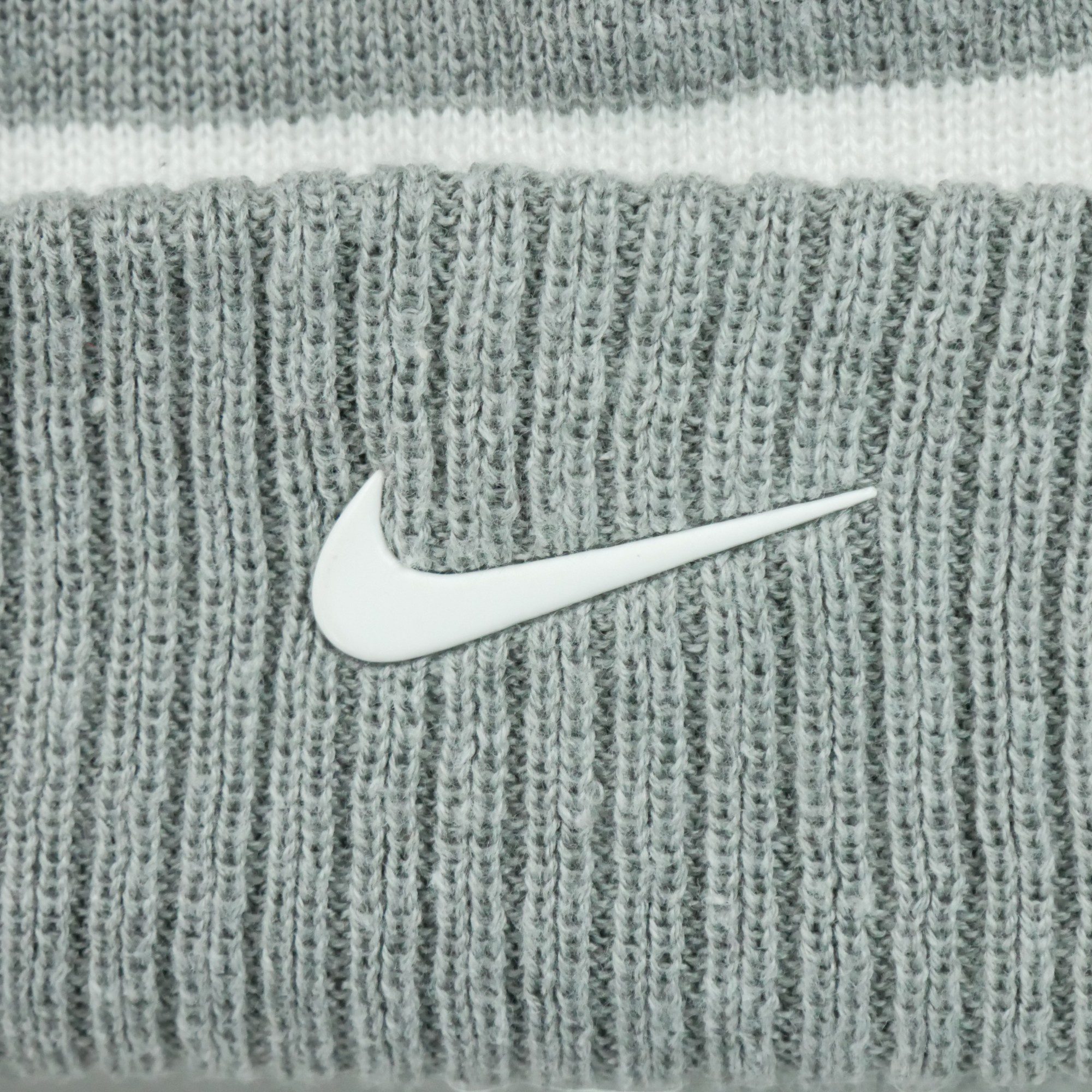 Bonnet Solo Swoosh Gris 3