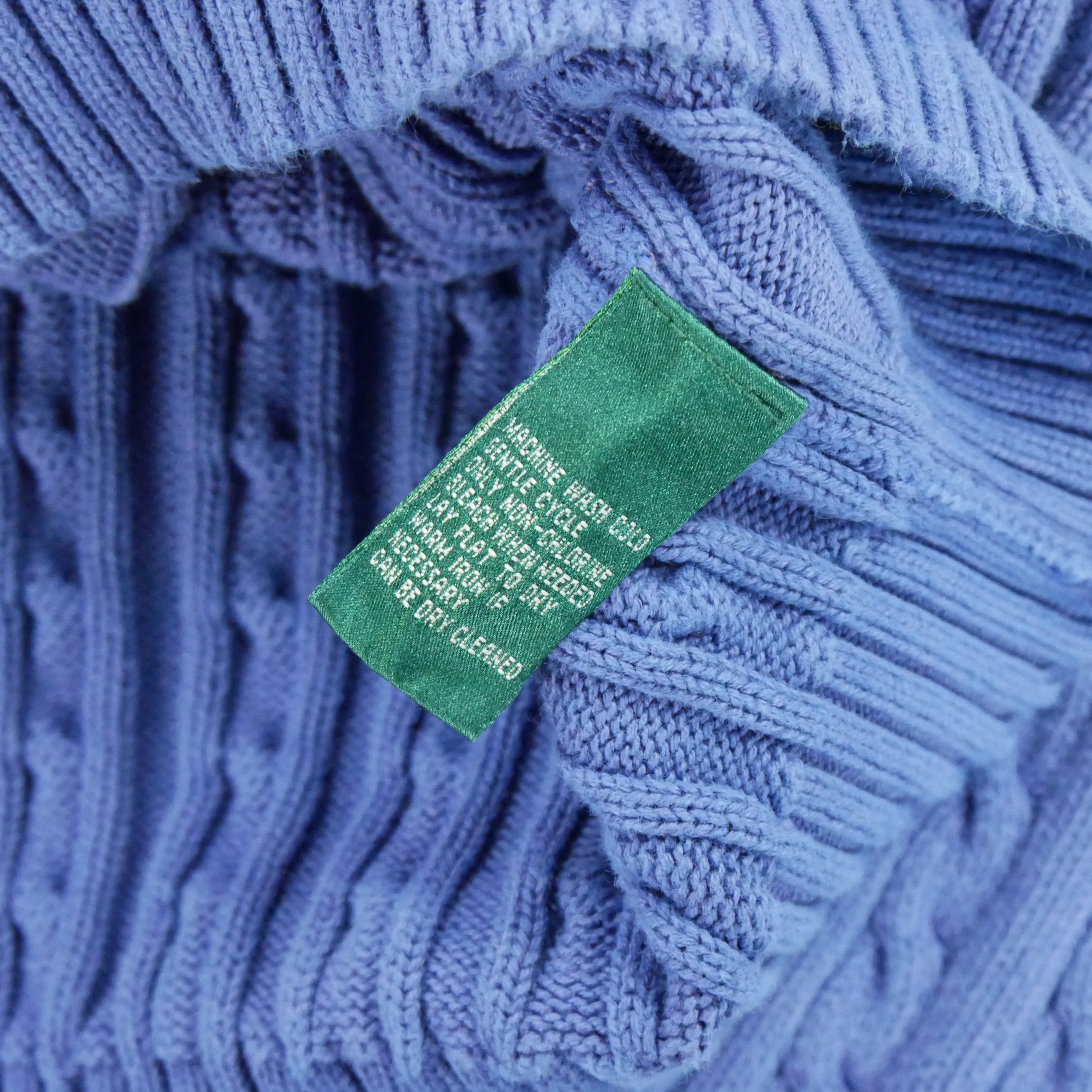 Pull Femme  en maille torsadée 6