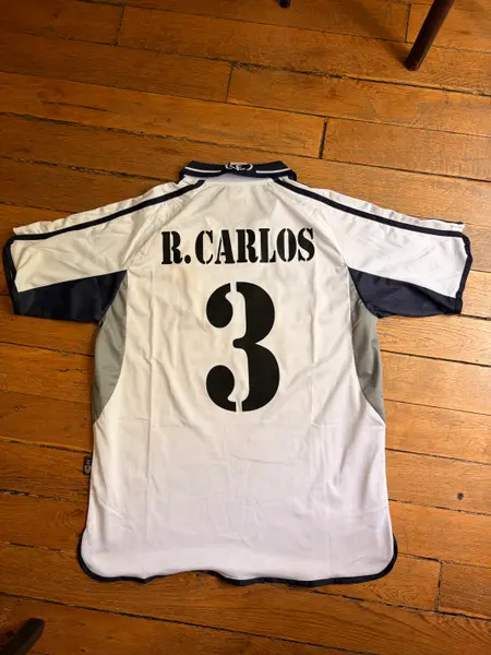 Maillot vintage Réal Madrid Roberto Carlos