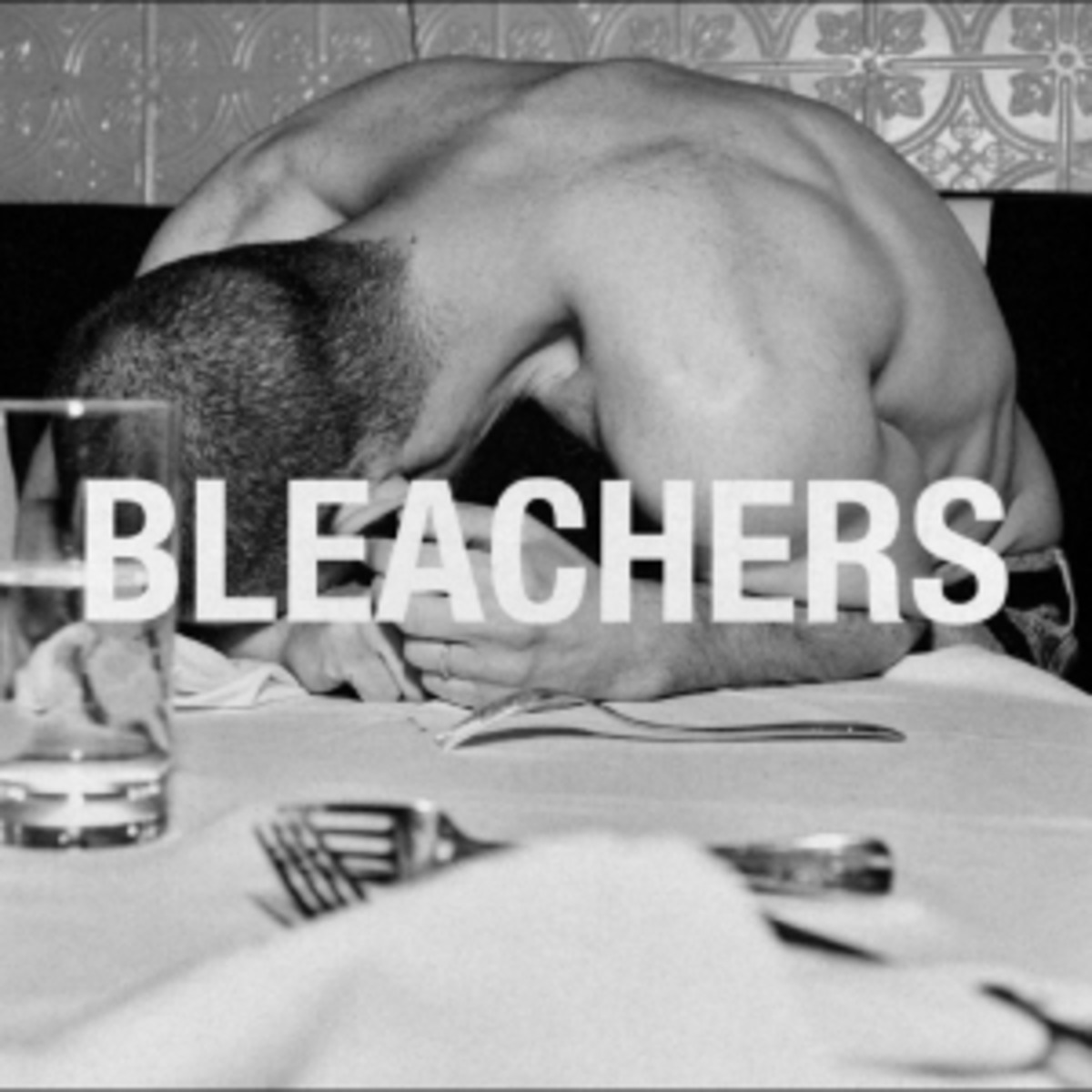 Albumomslag för Everyone for ten minutes av Bleachers