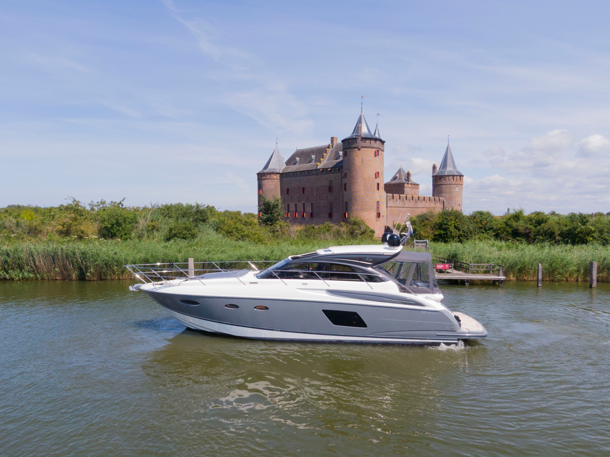 PRINCESS V48