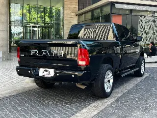 Ram 1500 3.6 2020 Bencina NEGRO foto 4