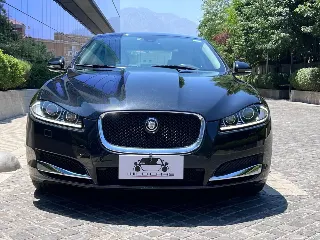 Jaguar XF 3.0 2013 Diesel NEGRO foto 2
