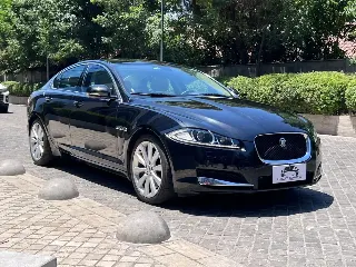 Jaguar XF 3.0 2013 Diesel NEGRO foto 3