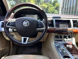 Jaguar XF 3.0 2013 Diesel NEGRO foto 11