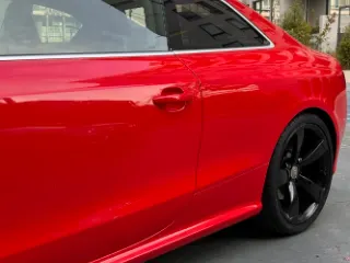 Audi RS5 4.2 2011 Bencina ROJO foto 2