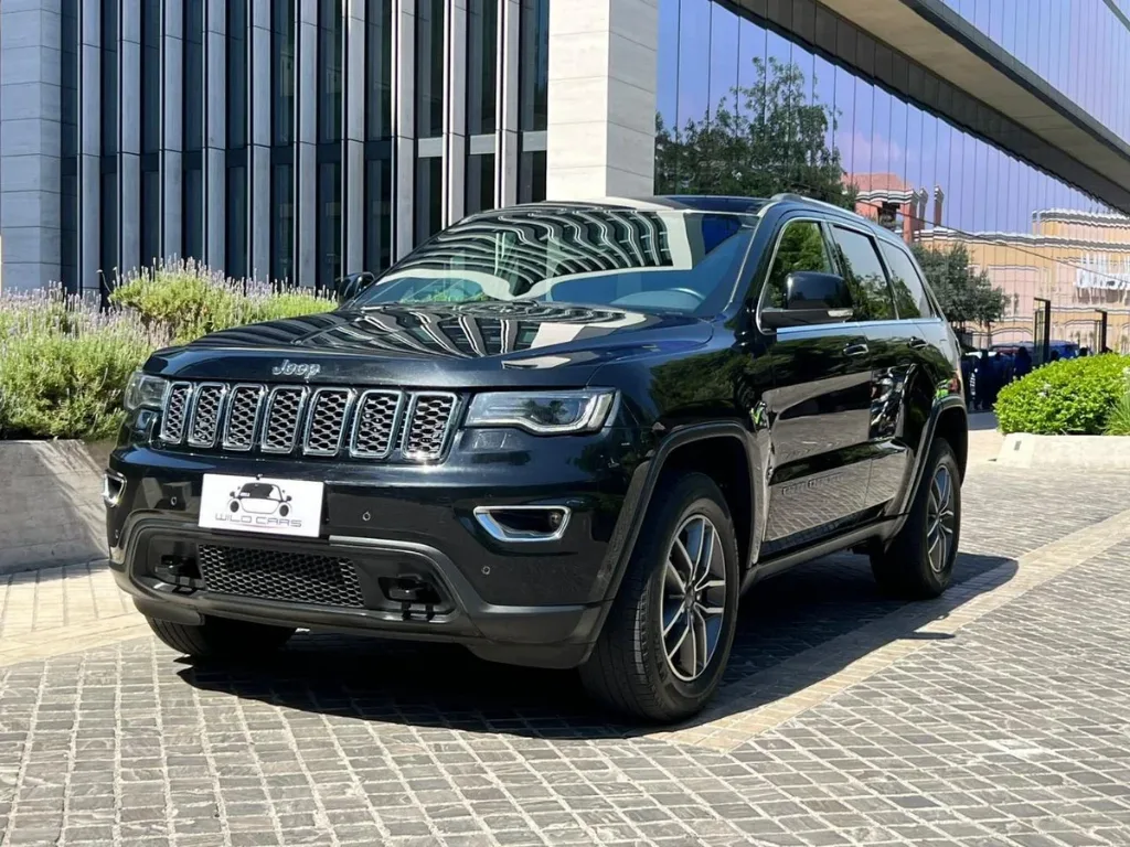 Jeep Grand Cherokee 3.6 2022 Bencina NEGRO