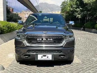 Ram 1500 5.7 2021 Bencina NEGRO foto 2