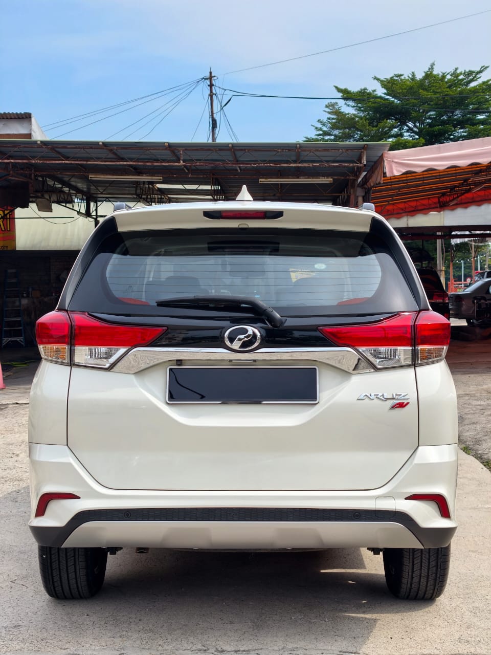 Perodua ARUZ 1.5 (A) AV ADVANCE  YEAR 2020 — photo 4