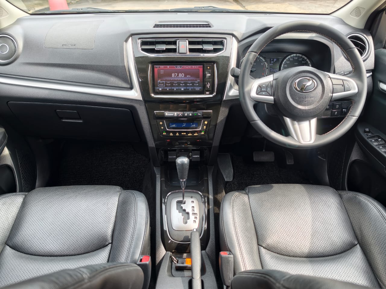 Perodua ARUZ 1.5 (A) AV ADVANCE  YEAR 2020 — photo 7