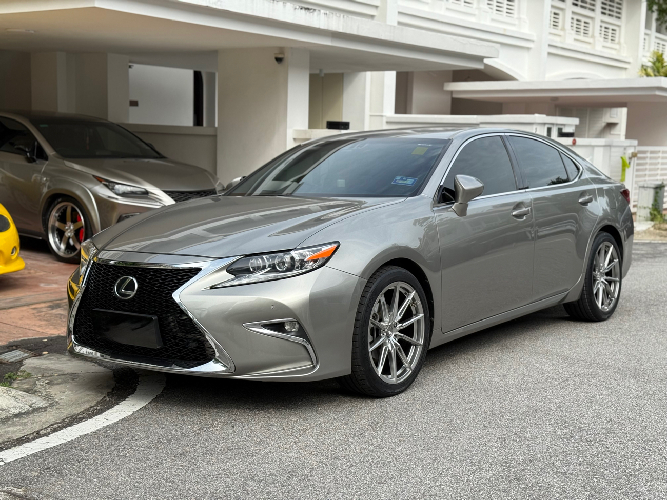 Lexus es250
