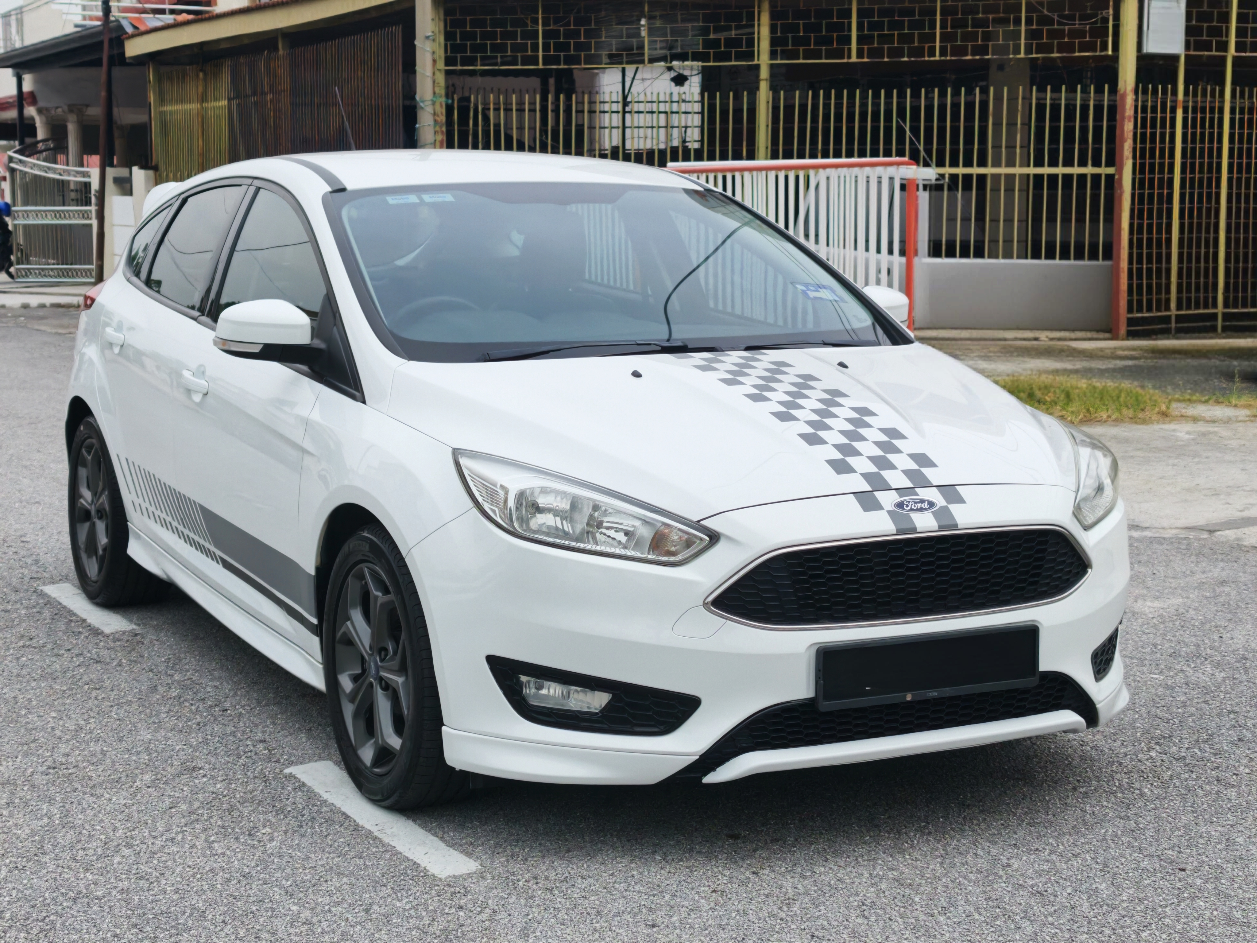 2016/17 ford focus 1.5 (A) CAN FULL LOAN — photo 2