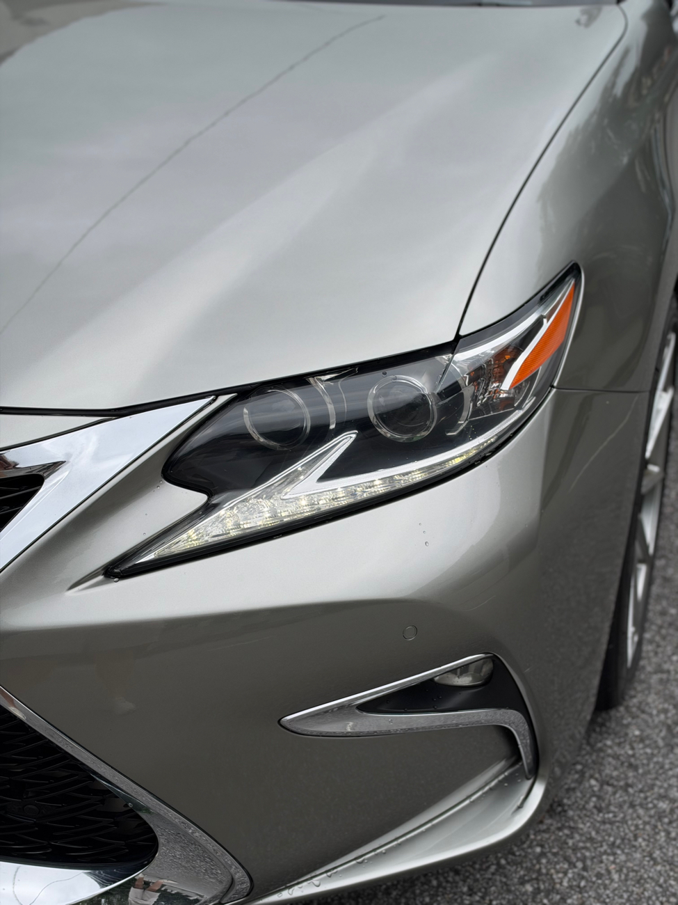 Lexus ES250 2015 Luxury — photo 2