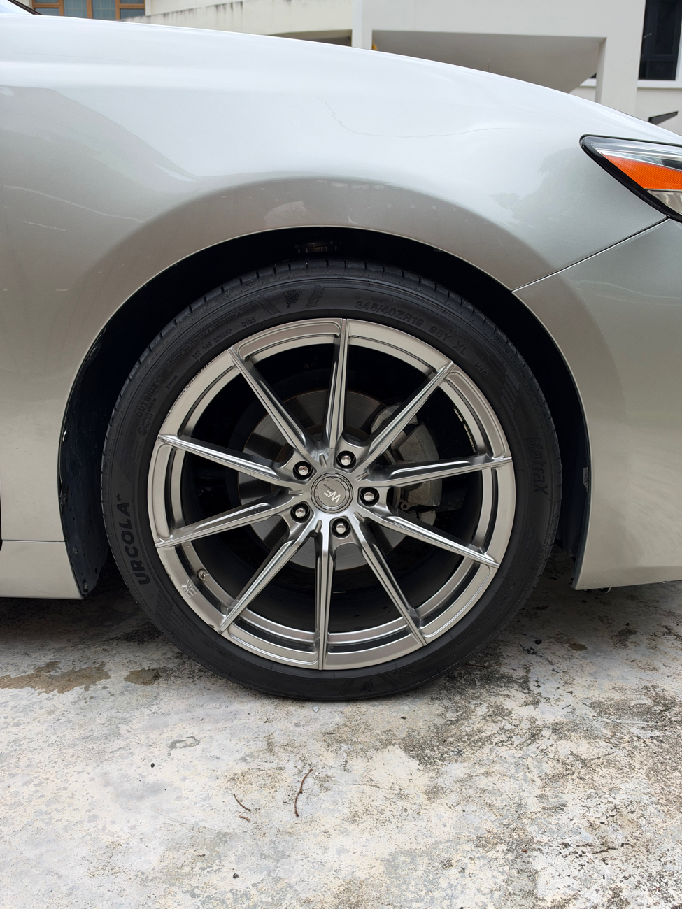 Lexus ES250 2015 Luxury — photo 5