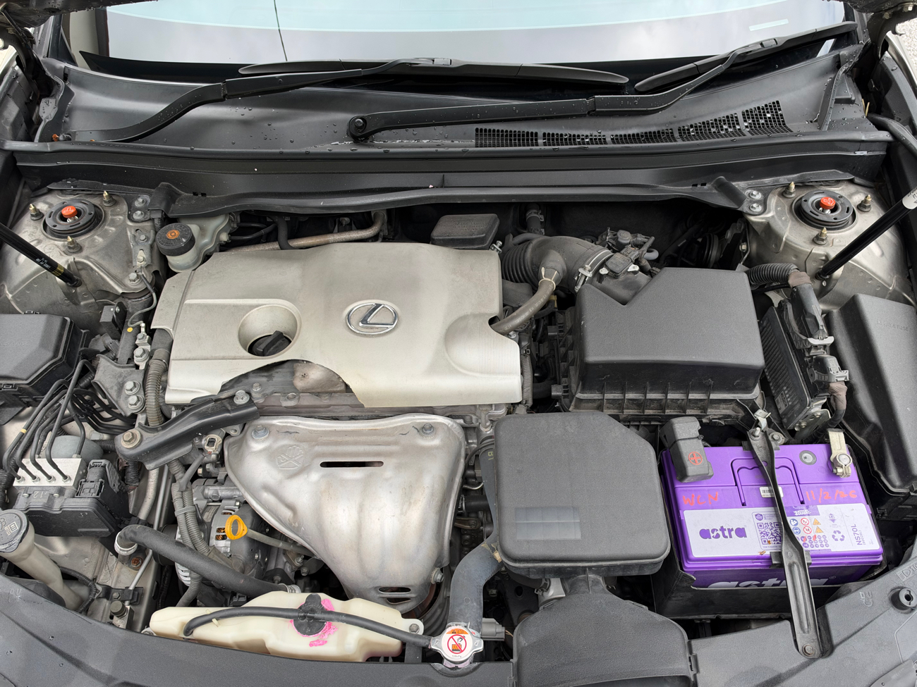 Lexus ES250 2015 Luxury — photo 6