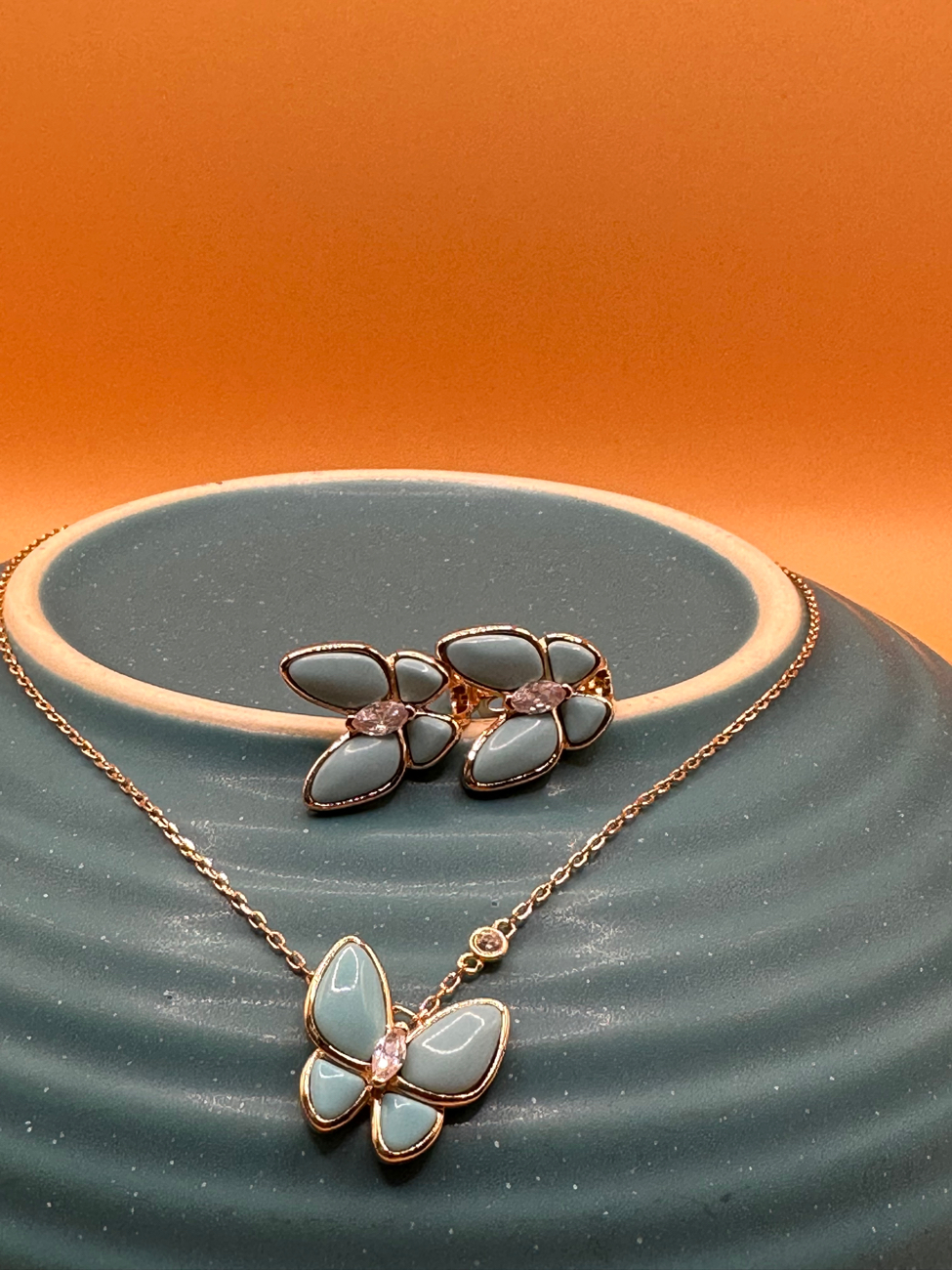 VC&A alike earrings — photo 3