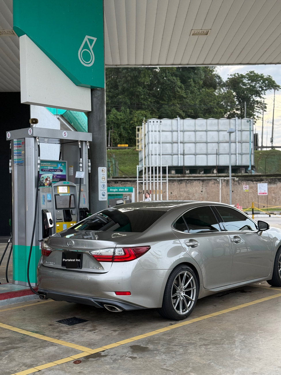 Lexus ES250 — photo 6