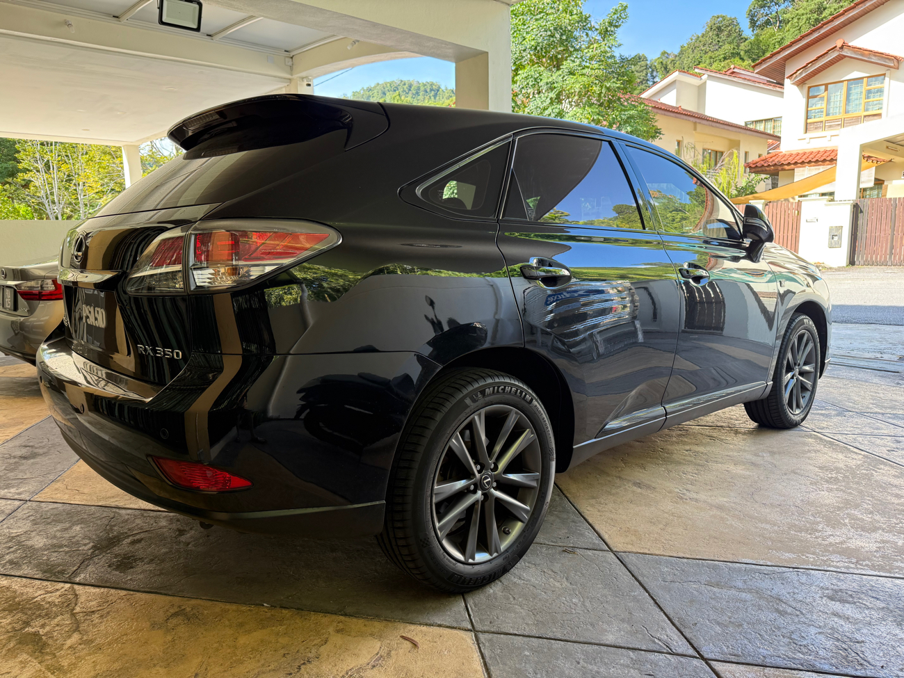 Lexus RX350 Fsport Local CBU Unit — photo 5