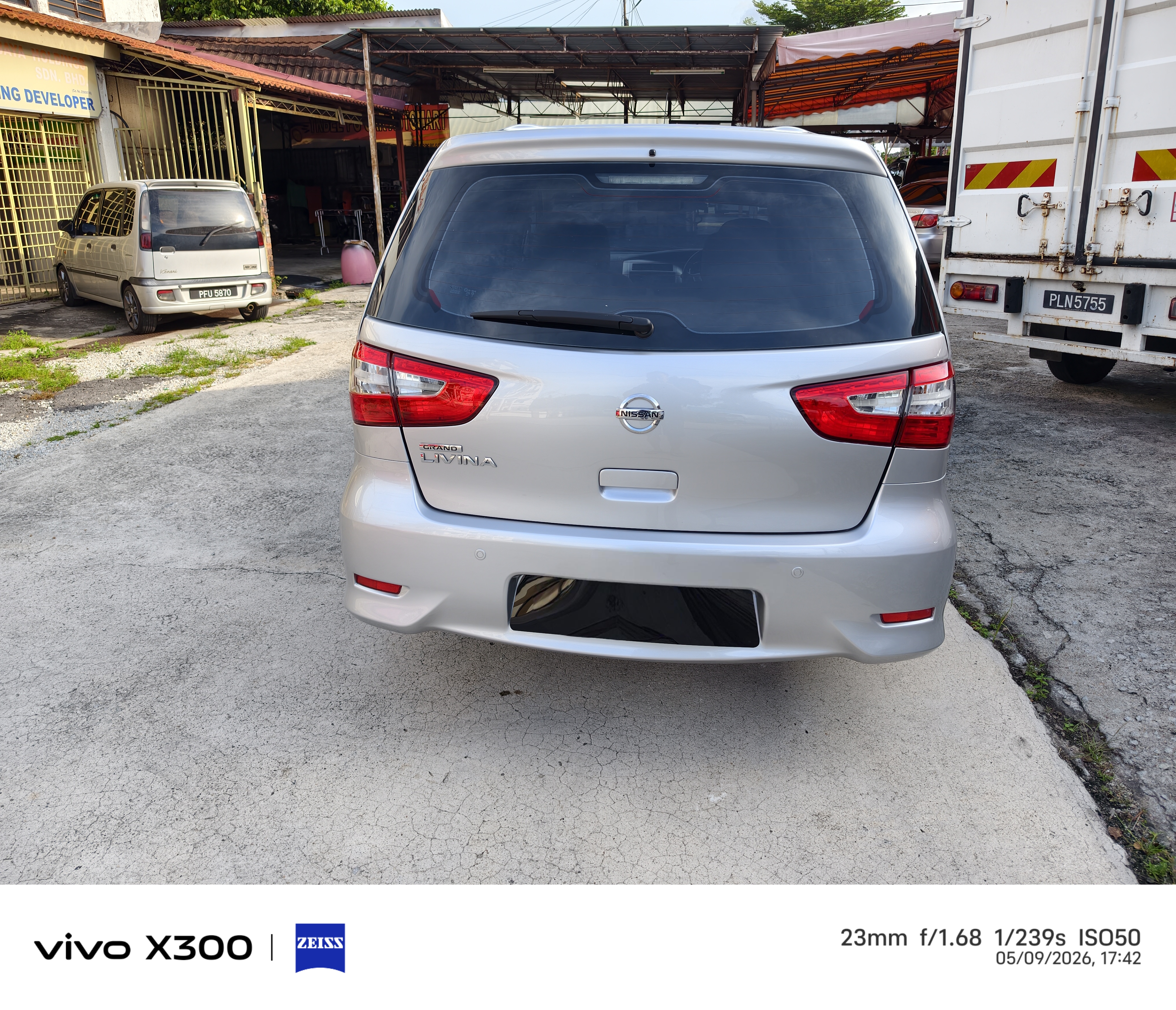 NISSAN LIVINA 1.6(A) YEAR 2014 FACELIFT  CAN FULL LOAN — photo 3