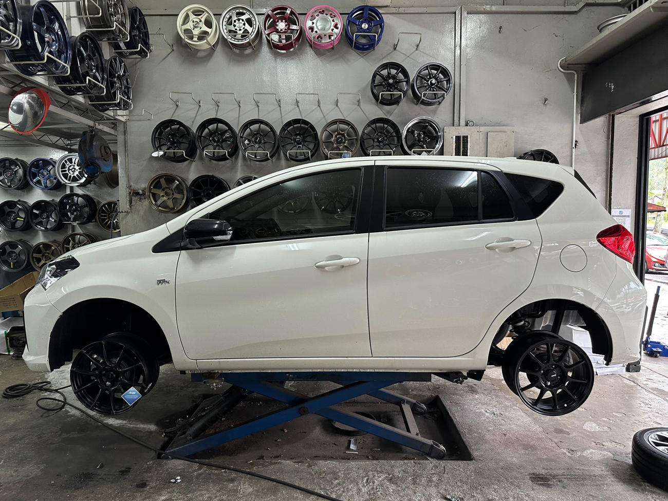 Perodua Myvi 2020 E — photo 4