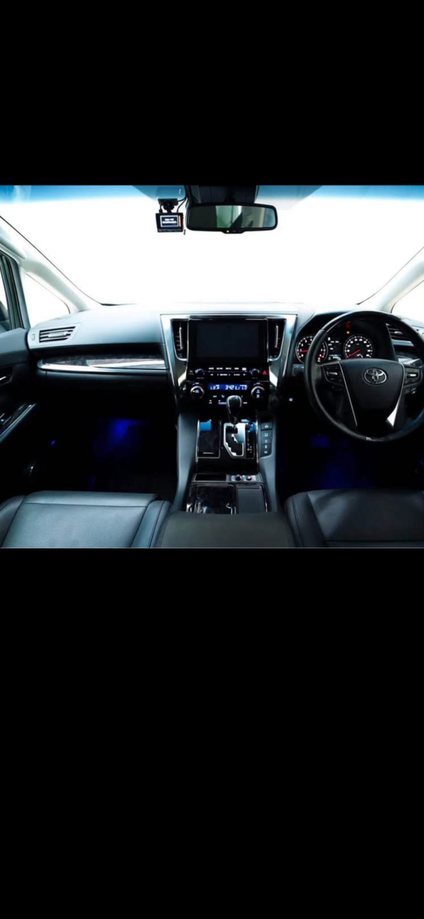 Toyota vellfire — photo 3