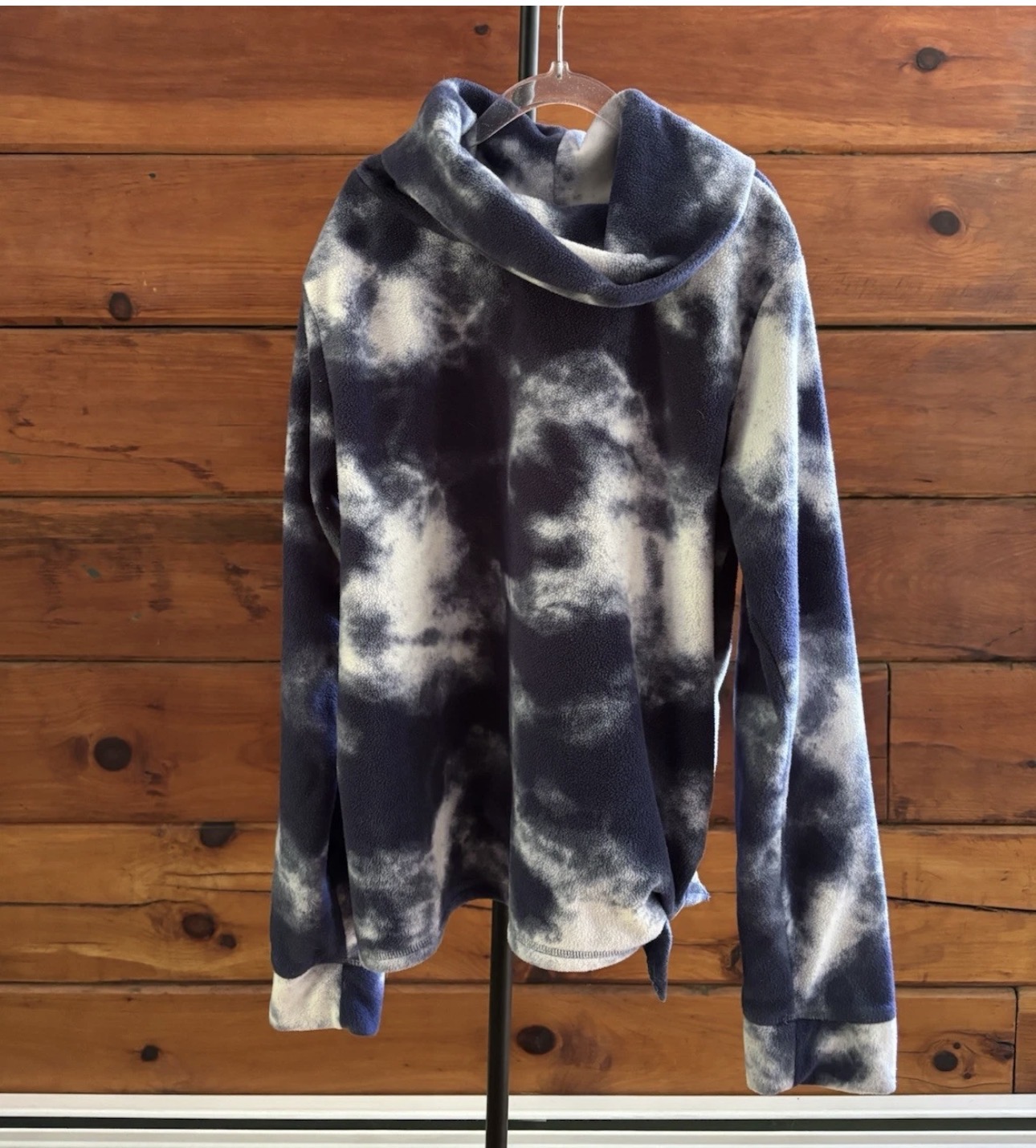 Old Navy Active Girls XL (14-16) Blue/White Tie-Dye Pullover Sweatshirt