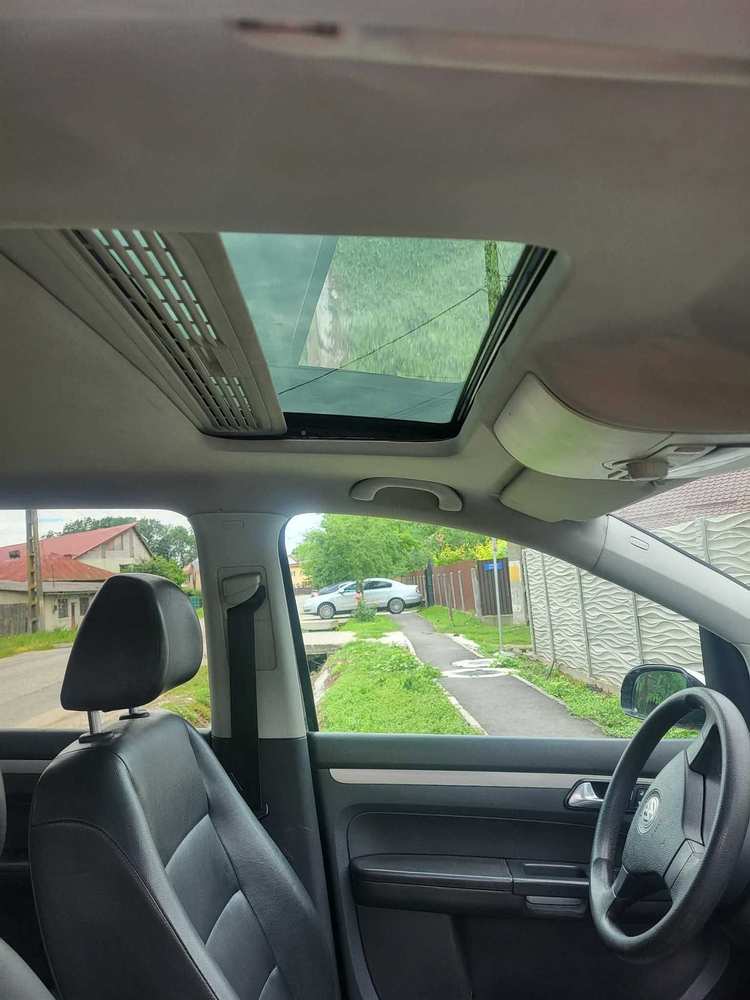 Volkswagen Touran 2010 2.0 Diesel DSG