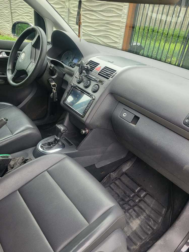 Volkswagen Touran 2010 2.0 Diesel DSG