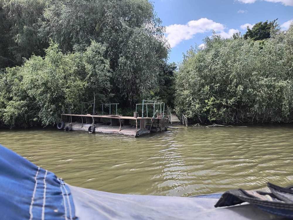 Ponton acostare barci si pasarela acces