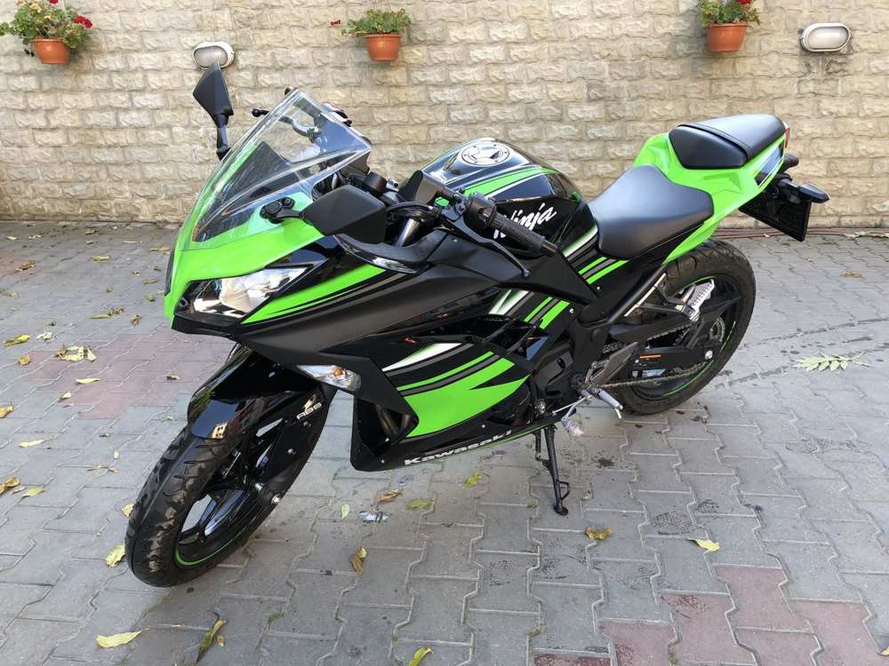 Pachet Kawasaki Ninja 300 ABS KRT + Bicicleta Merida One Twenty