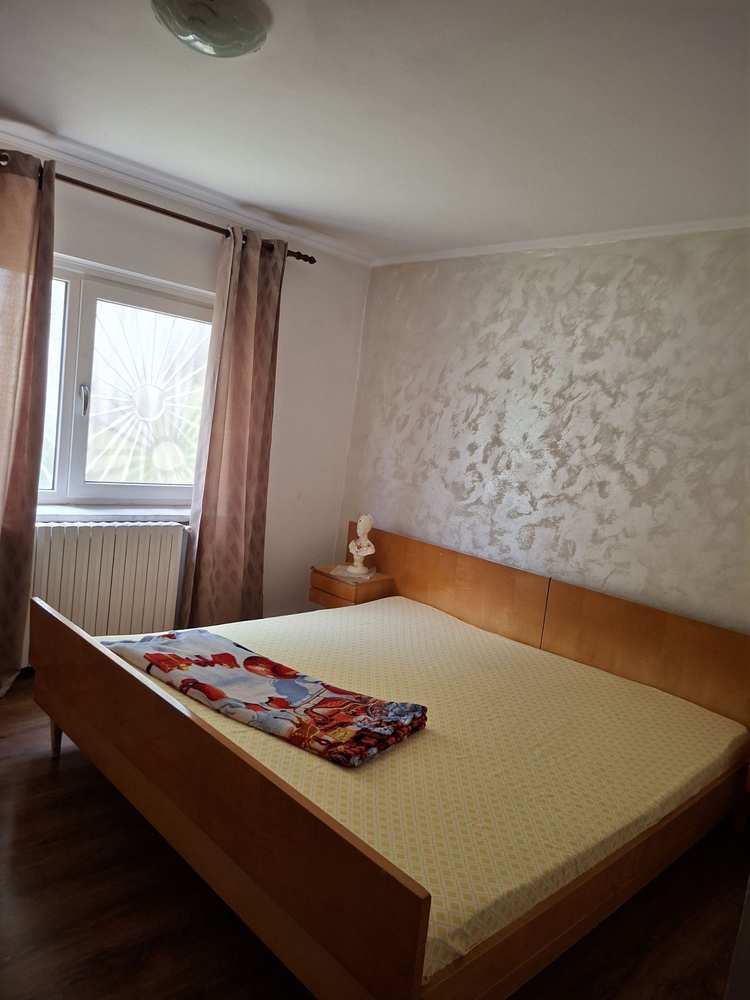 Apartament 4 camere 1 Mai parter Braniște