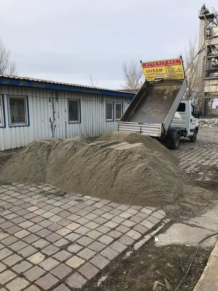 Livrare nisip fin, balast și pietriș