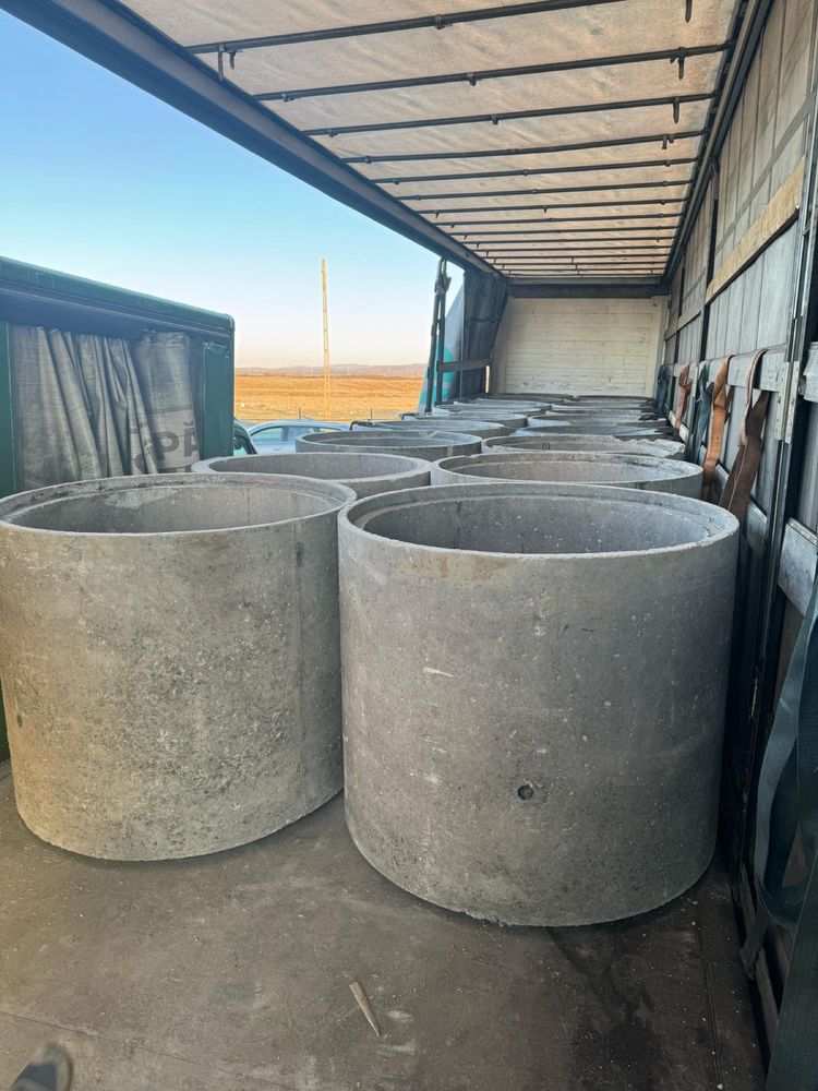 Tuburi cu mufă din beton armat