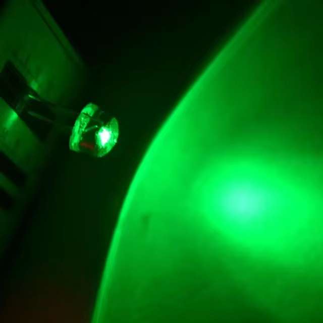 Imagen 2 de Led Straw hat 8mm Verde 50 Piezas