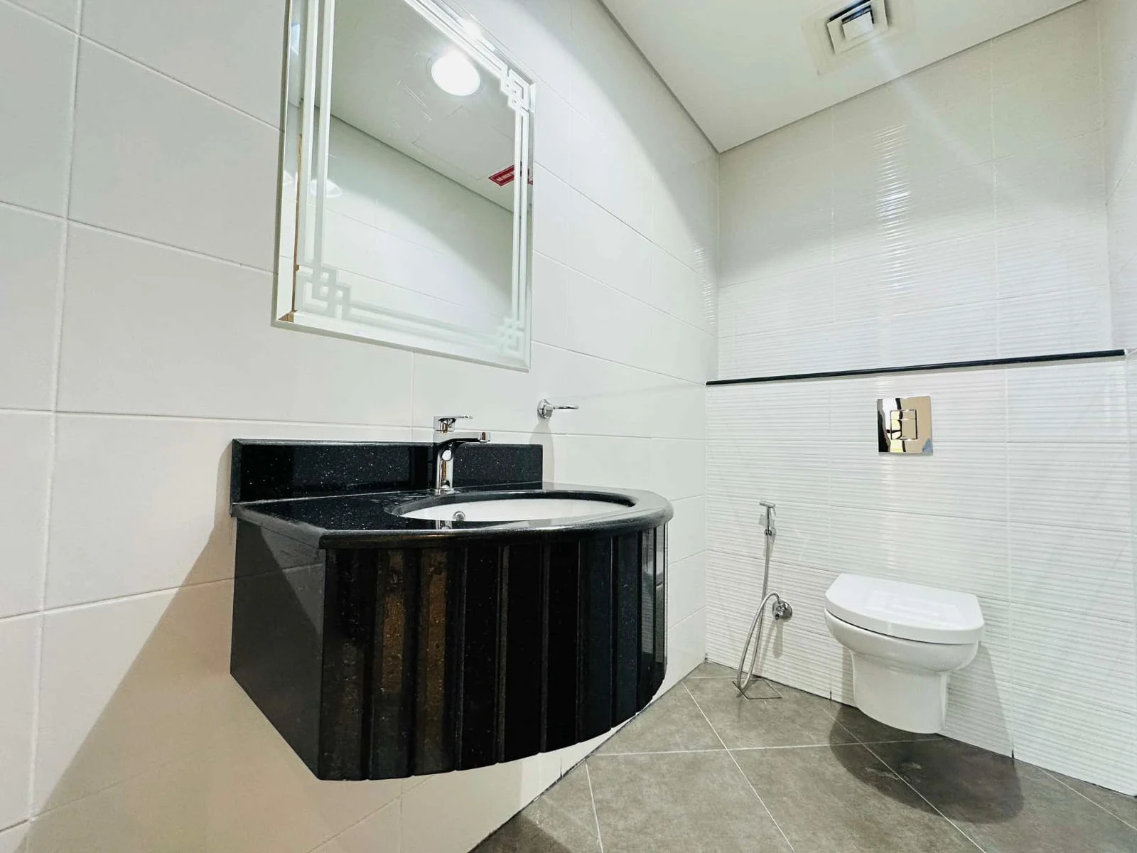 125 sqm | 2 master bedrooms | Fox Hills tower