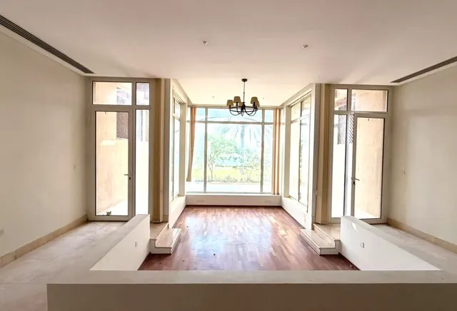 PREMIUM 4+1BR FAMILY VILLA| DIRECT BEACH ACCESS