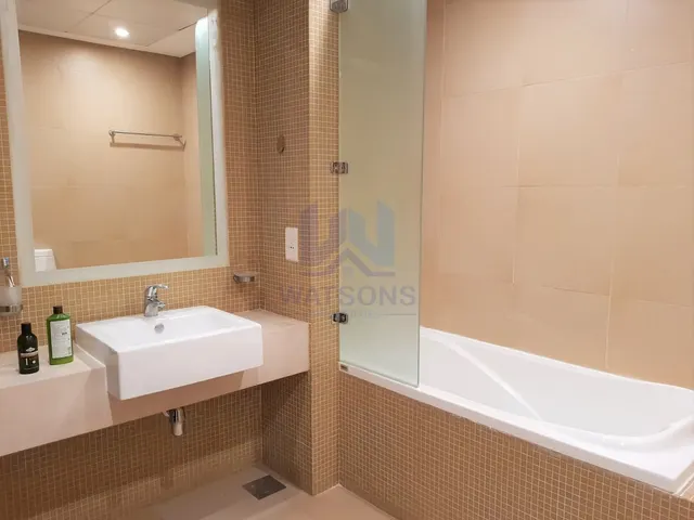 STUNNING FURNISHED 2BHK APT - WEST BAY