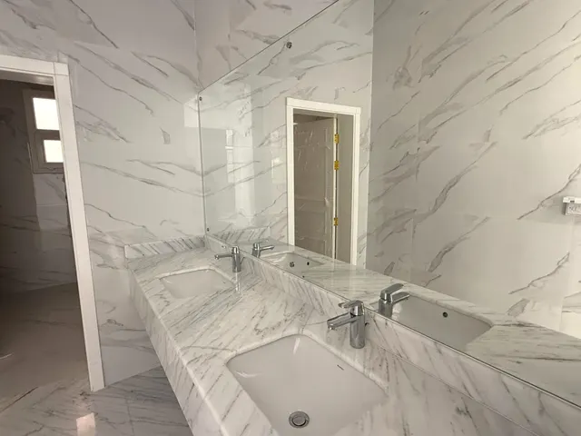 GRAND LUXURY NEW 8BR VILLA+LIFT | AL THEMAID