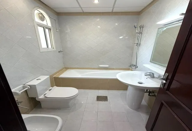 SPACIOUS 3BR COMPOUND VILLA+FACILITIES - THUMAMA